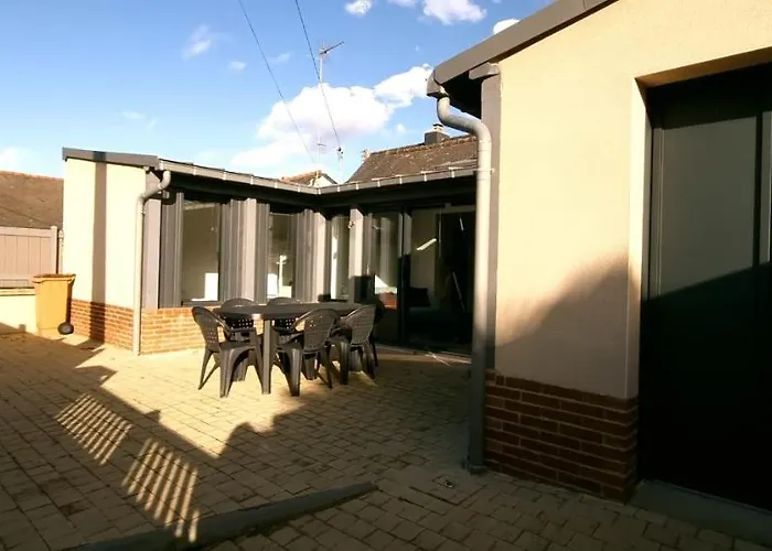 House With Terrace Near The Beach